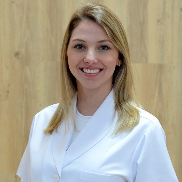Giovana Furlan Zandoná, fisioterapeuta